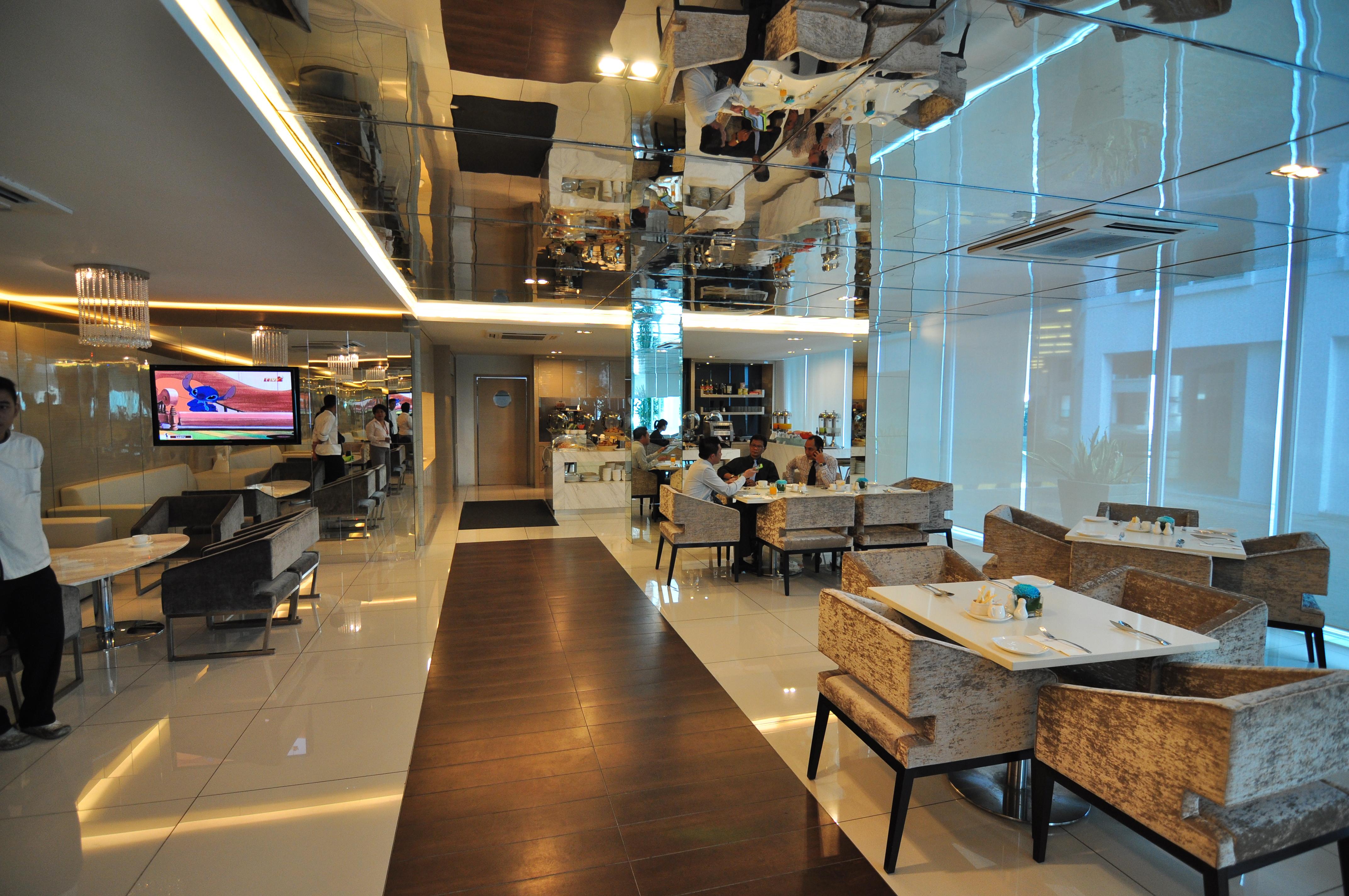 Aparthotel Damas & Residences