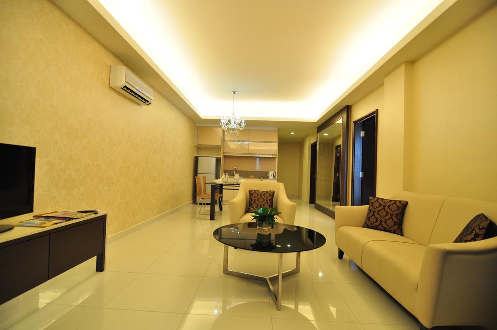 Damas & Residences