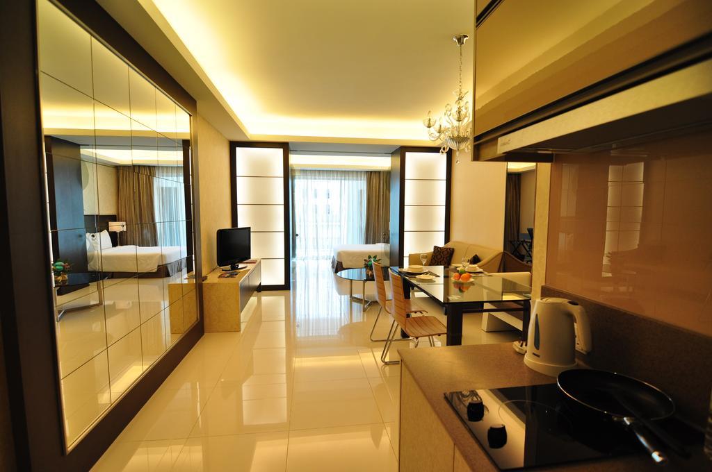 Damas & Residences
